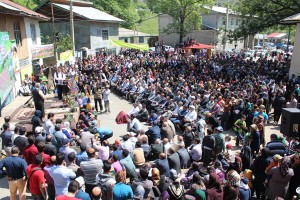 دومین جشنواره ملی گل گاو زبان در روستای زیبای جنت رودبار رامسر برگزار شد+ تصاویر