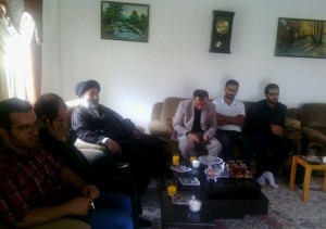 حضور مسئولان رامسری در منزل خانواده های حجاج مفقود شده حادثه منا+ تصاویر حضور مسئولان رامسری در منزل خانواده های حجاج مفقود شده حادثه منا+ تصاویر