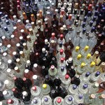 یک هزار و ۲۴۰ لیتر مشروبات الکلی در رامسر کشف و ضبط شد