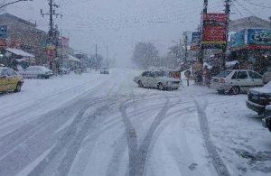 برف شهرهای رامسر، کتالم و ساداتشهر را سفید پوش کرد+تصاویر