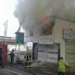 آتش سوزی ساختمان تجاری در میدان امام رامسر+ تصاویر
