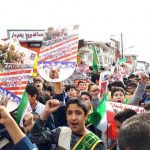 حضور پرشور مردم و دانش آموزان رامسری در راهپیمایی ۱۳ آبان+تصاویر