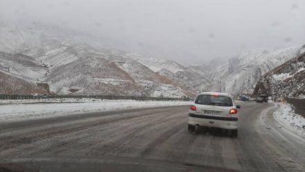 پیش بینی بارش برف و باران در جاده های ٢۵ استان+ توصیه پلیس