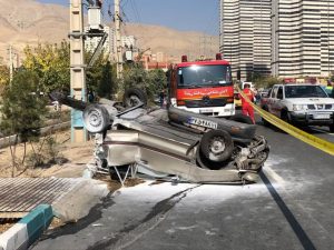 برخورد کامیون با ۱۴ خودرو در تهران